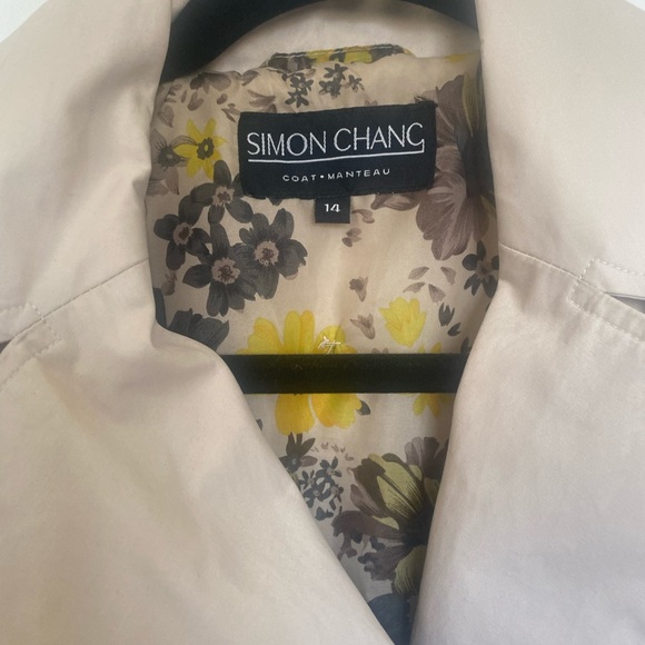 Simon Chang size 14 tan light weight trench coat - Picture 2 of 3